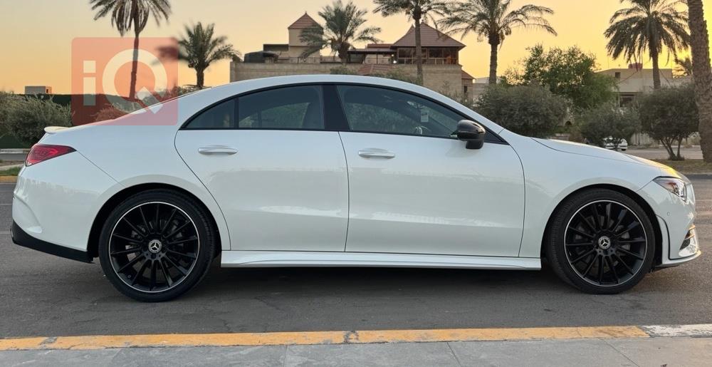 مێرسێدس بێنز CLA